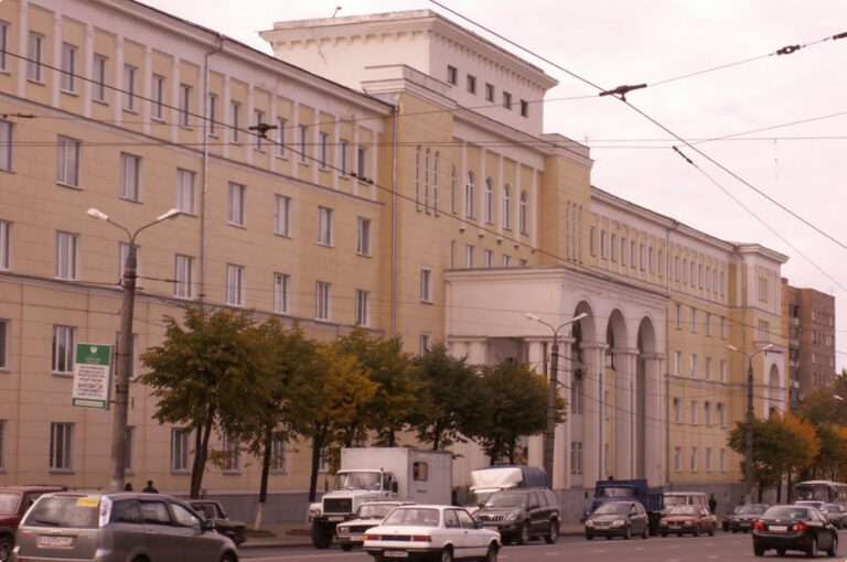 О клинике